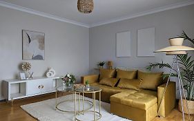 1Bd Apartment With Balcony In Hoxton - Zone 1